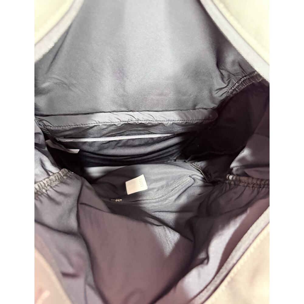 VUORI Balsam Backpack NWT - Picture 5 of 6